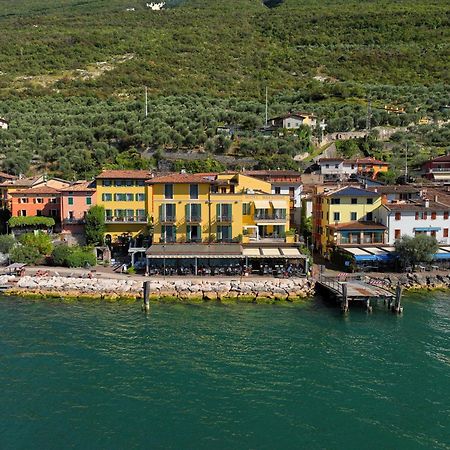 Lake Front Hotel Brenzone Extérieur photo
