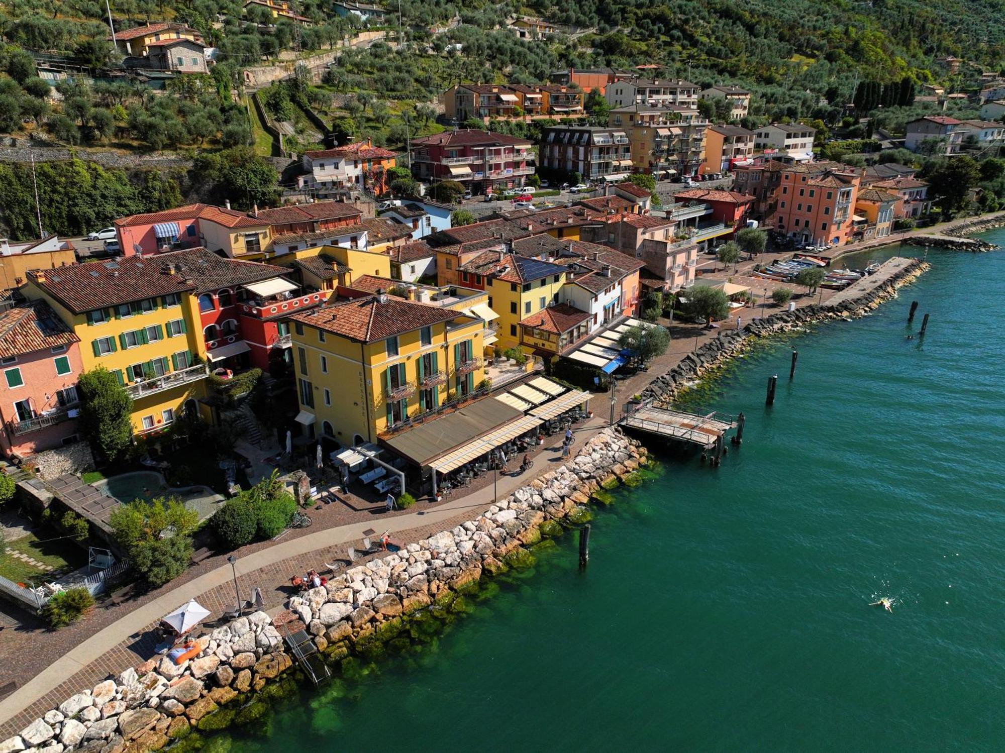 Lake Front Hotel Brenzone Extérieur photo